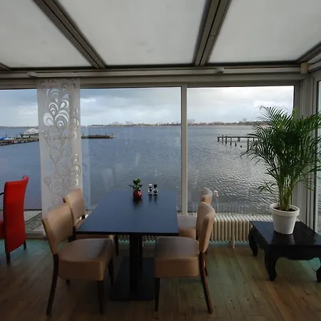 De Hofjes Hotel Wormer